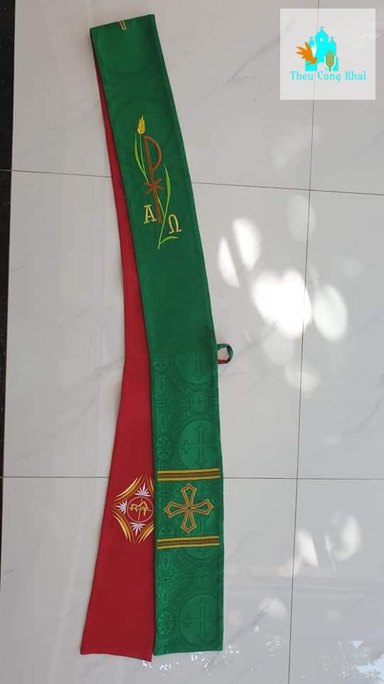 Áo phó tế — APT (13)