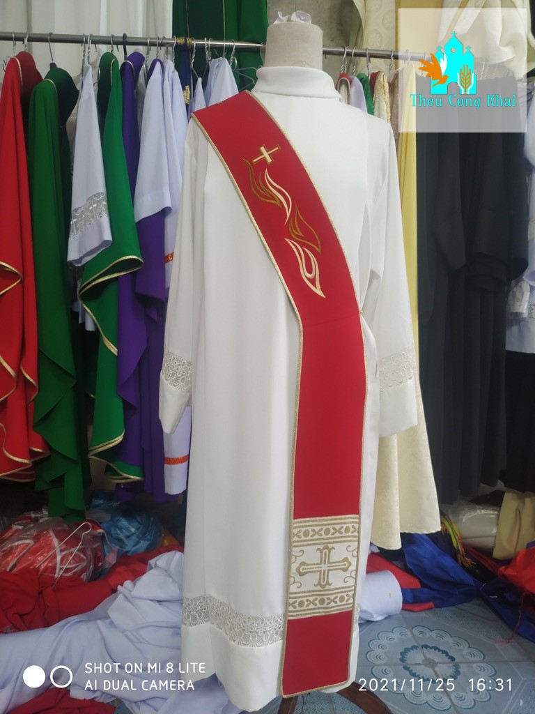 Áo phó tế — APT (16)