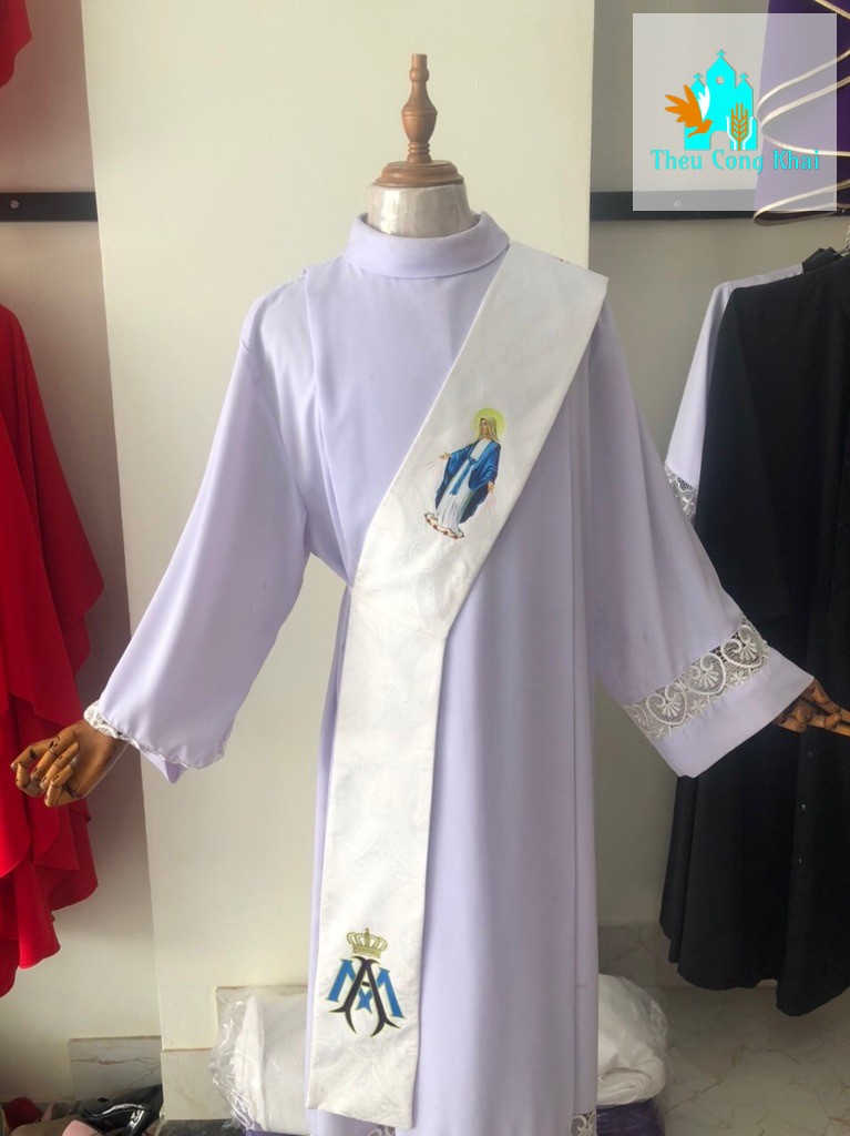 Áo phó tế — APT (4)