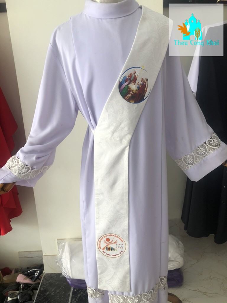 Áo phó tế — APT (7)